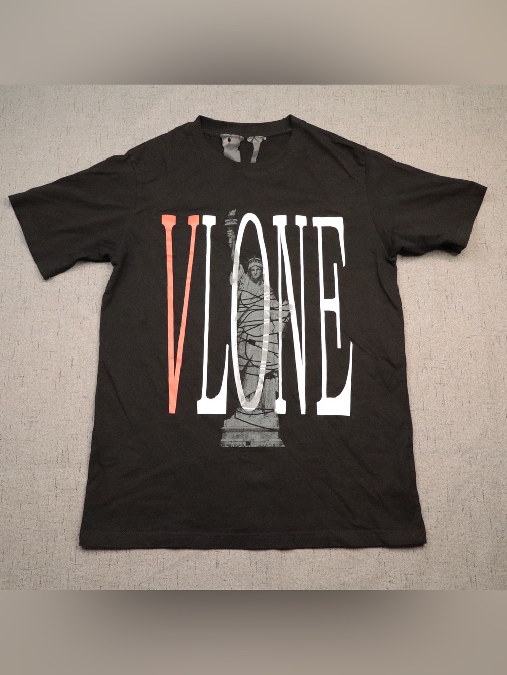 VLONE Liberty Black T-Shirt Medium Statue of Liberty Graphic Tee